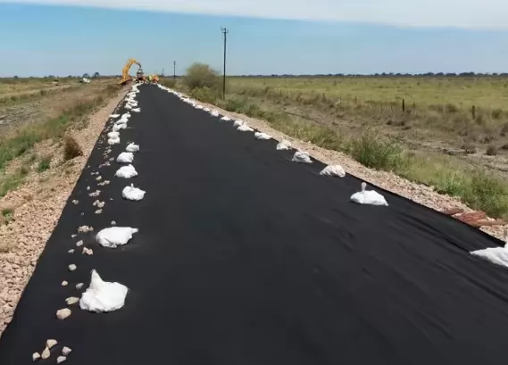 Woven vs Non Woven Geotextile Fabric: What’s The Difference?